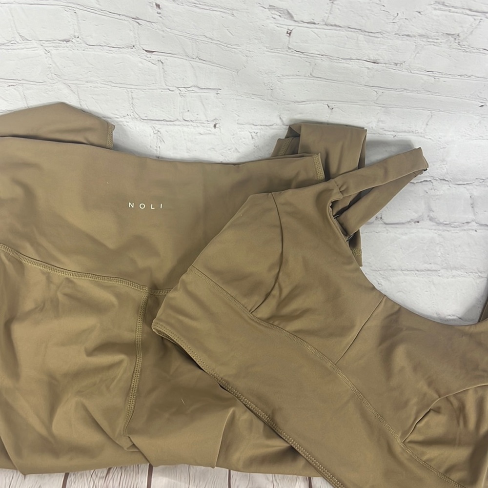 Noli Yoga Set